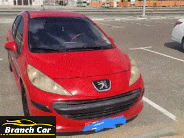 بيجو 207 أوتوماتيك موديل 2008 بحالة جيدة.