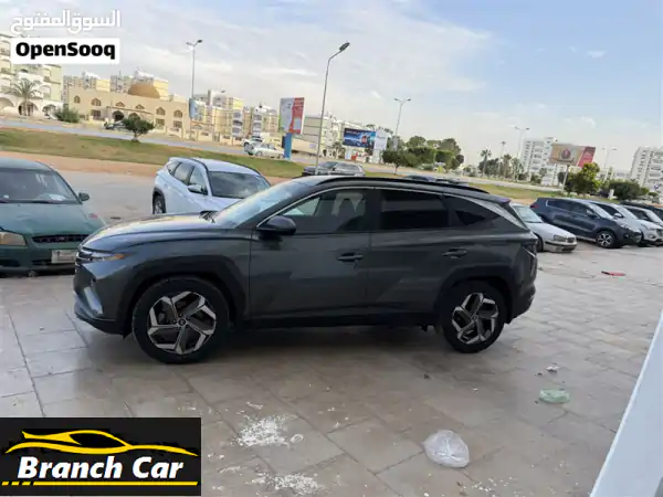 هونداي توسان اللون اخضر موديل ⁦2022⁩ بصمه