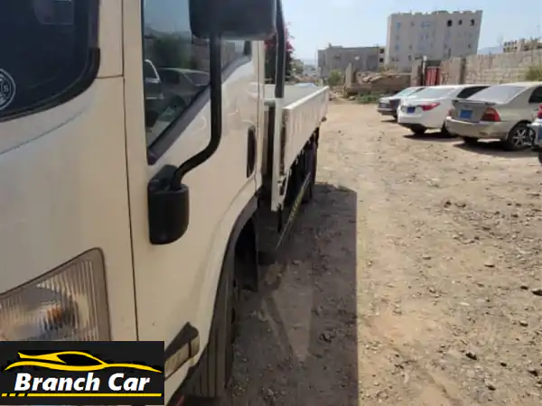 دينه /شاحنة ايسوزو للبيع ⁦2015⁩