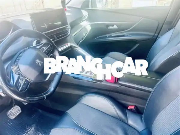 فرصة لا تعوض! بيجو 3008 ألور (2.0L) ديزل 2022 أوتوماتيك - اقتصاد وقوة بحالة ممتازة في الجديدة