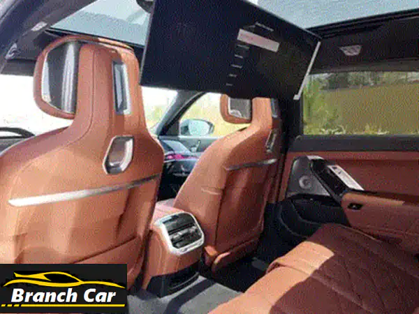 BMW i7 2024 xDrive60 M Sport: استلام فوري لمستقبل القيادة الفاخرة في مصر | Ghandour Auto