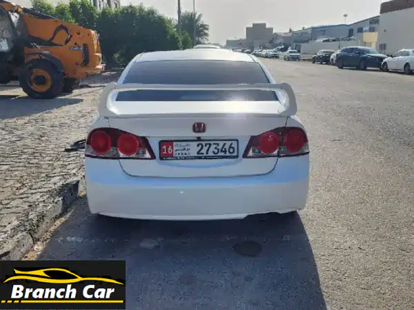 هوندا رياضية للبيع: أداء مثير، مقاعد سبورت، إطارات جديدة، خالية من الحوادث!