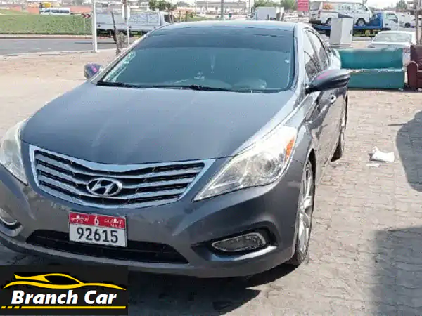 سيارة هيونداي أزيرا بحالة ممتازة، لا تشتكي من أي شيء. بحاجة إلى الاستبدال بسيارة أكبر دفع رباعي.