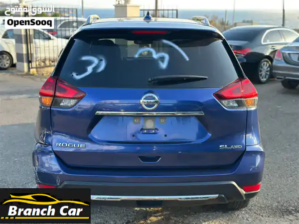 Nissan rogue