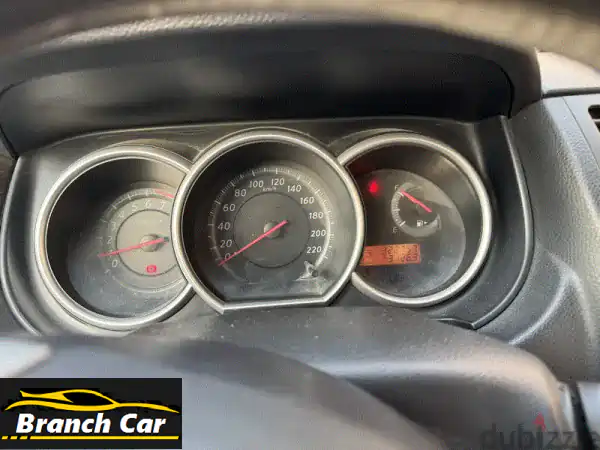 Nissan Tiida 20111.8