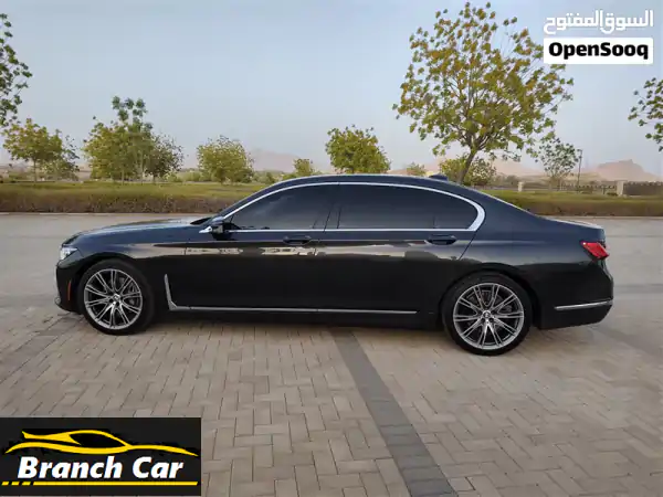 فرصة استثنائية: BMW 740 Li 2022 | عداد قليل (52 ألف كم) | رفاهية لا مثيل لها بسعر لا يفوت في الداخلية