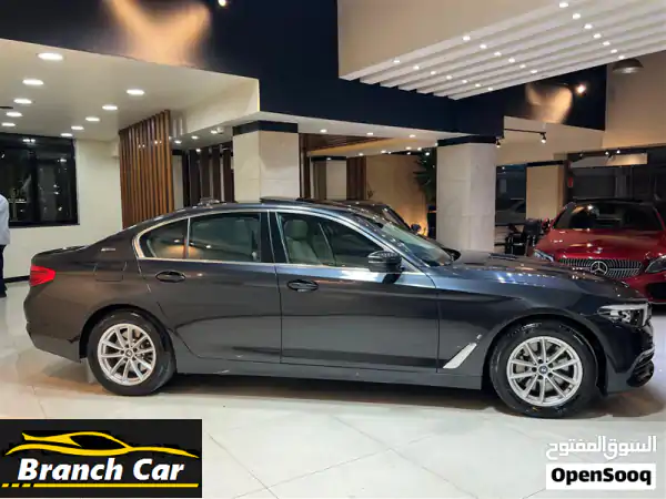 ⁦BMW⁩ ⁦530 e⁩ ⁦2018⁩ وارد شركه ابو خضر عداد قليل ⁦42⁩ الف كيلو فحص كامل بحاله الوكاله