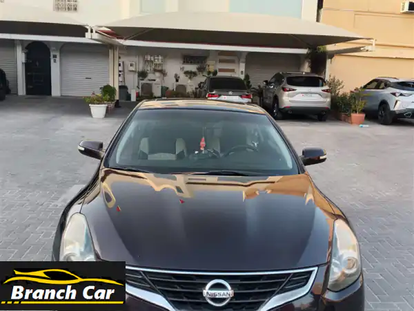 Nissan Altima 2.5 coupe 2012 for sale