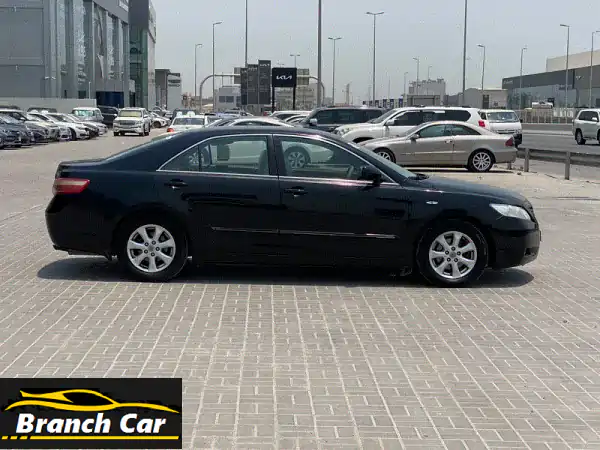 فرصة ذهبية: تويوتا كامري 2007 سوداء GLX - الأناقة والاعتمادية بسعر مغرٍ في البحرين!