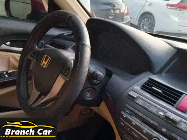 للبيع على وجه السرعة، هوندا أكورد بحالة جيدة....