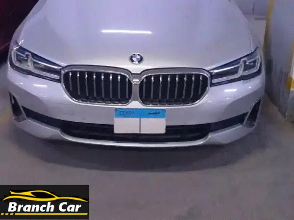 BMW 5202021 بي ام دبليو 520 فبريكا برا و جوا فتحة سقف حالة زيرو