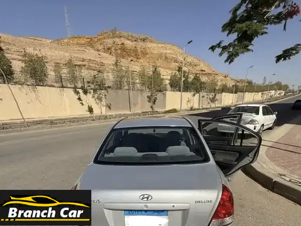 هيونداي افانتي 2000