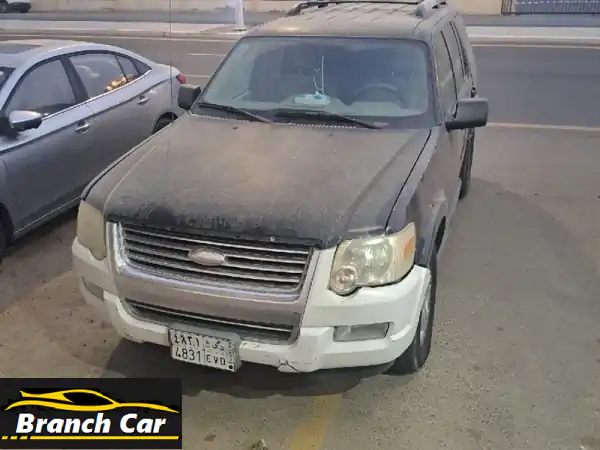 السيارة للبيع بسعر 12000 ريال. تقع في حي...