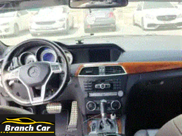 مرسيدس c300 موديل 2014، ممشى 144000 كم، بحالة جيدة...